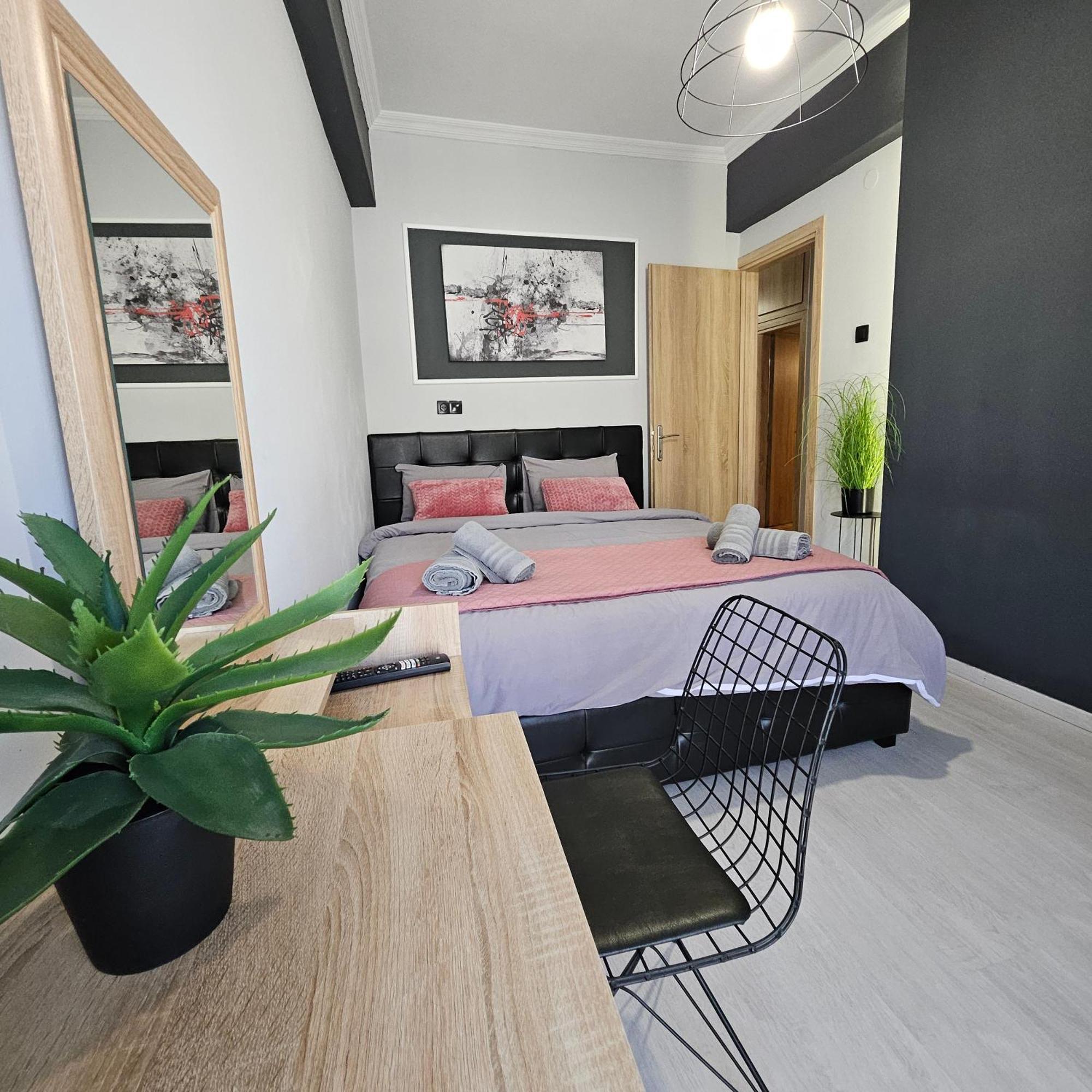 Central 3 Modern Apartment With Free Parking Serres Exterior photo